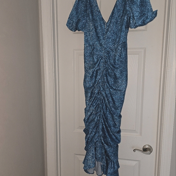 Beautiful blue statement dress by AMUR. - Picture 4 of 6